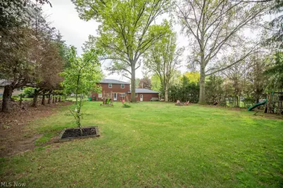 827 E 5th Street, Dover, OH 44622 - Photo 7