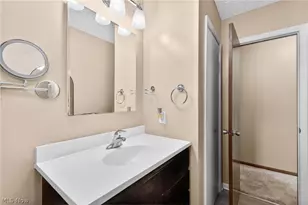 878 Marilyn Dr, Wooster, OH 44691 - Photo 13