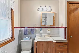 145 E 190th St, Euclid, OH 44119 - Photo 27