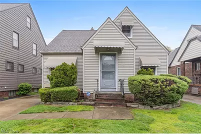 145 E 190th Street, Euclid, OH 44119 - Photo 1