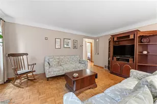 145 E 190th St, Euclid, OH 44119 - Photo 11