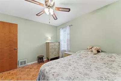 145 E 190th Street, Euclid, OH 44119 - Photo 23