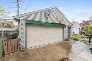 145 E 190th St, Euclid, OH 44119 - Photo 5