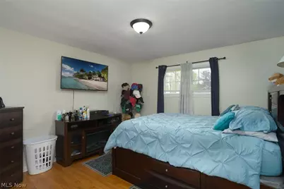 503 E Montrose Street, Youngstown, OH 44505 - Photo 15