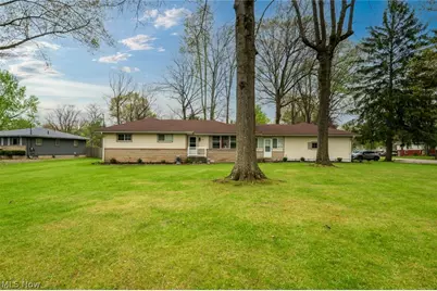 503 E Montrose Street, Youngstown, OH 44505 - Photo 1