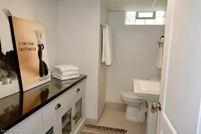 6842 Metro Park Drive, Mayfield Village, OH 44143 - Photo 37