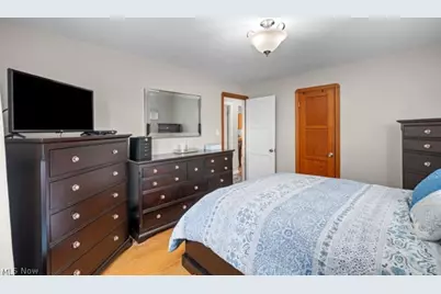 4052 W 223rd Street, Fairview Park, OH 44126 - Photo 9