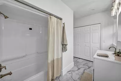 724 W 33rd Street, Ashtabula, OH 44004 - Photo 5