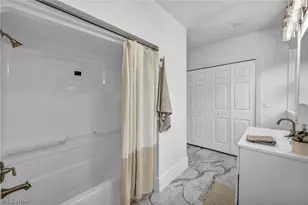 724 W 33rd St, Ashtabula, OH 44004 - Photo 5