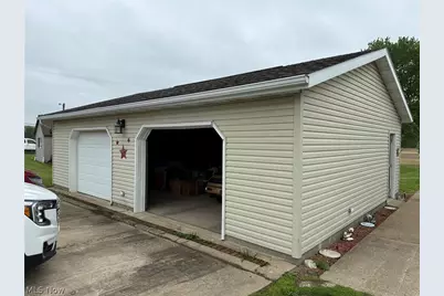 10083 Stillwater Road SE, Uhrichsville, OH 44683 - Photo 3