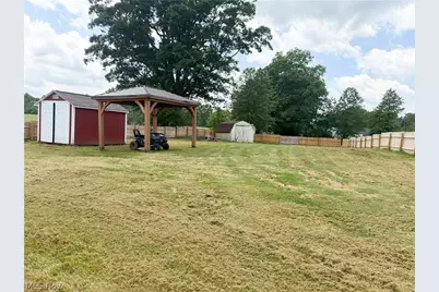 2807 Warren Burton Road, Worthington, OH 44470 - Photo 13