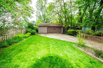 16305 Elsienna Avenue, Loveland, OH 44135 - Photo 7