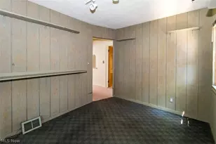 16305 Elsienna Ave, Loveland, OH 44135 - Photo 17
