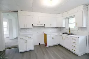 1336 Oregon Ave, Steubenville, OH 43952 - Photo 13