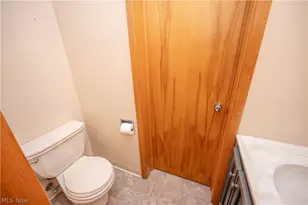 7627 Catherine St, Masury, OH 44438 - Photo 19