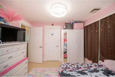 124 Hartzell Avenue, Niles, OH 44446 - Photo 23
