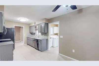 19533 Idlewood Trail #20-1, Strongsville, OH 44149 - Photo 9