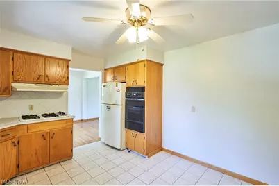 647 Killian Road, Coventry, OH 44319 - Photo 9