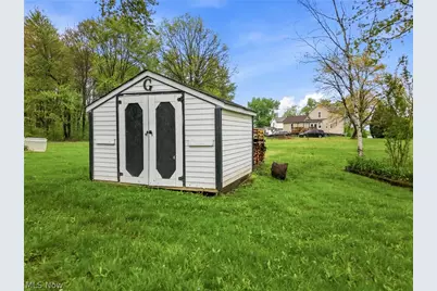 4862 Grand Boulevard, Newton Falls, OH 44444 - Photo 11