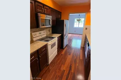 879 Hampton Ridge Drive, Akron, OH 44313 - Photo 9