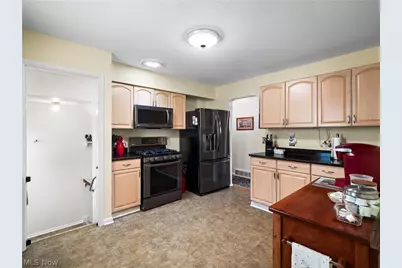 12305 Eastwood Boulevard, Garfield Heights, OH 44125 - Photo 17