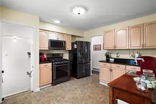 12305 Eastwood Blvd, Garfield Heights, OH 44125 - Photo 17