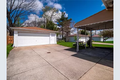 12305 Eastwood Boulevard, Garfield Heights, OH 44125 - Photo 33