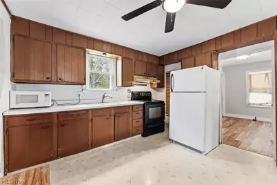 671 Fairview Avenue, Barberton, OH 44203 - Photo 37