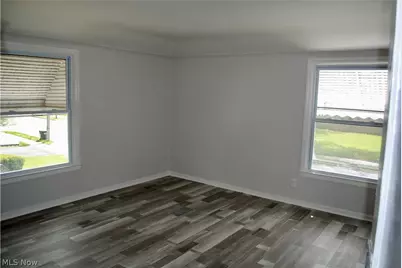 1527 Babbitt Road, Euclid, OH 44132 - Photo 11