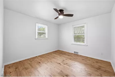 518 Spring Street, Struthers, OH 44471 - Photo 13