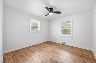 518 Spring St, Struthers, OH 44471 - Photo 13