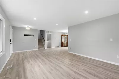 8139 Yorkshire Drive, Mentor, OH 44060 - Photo 5