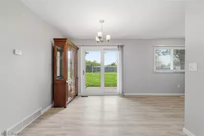 8139 Yorkshire Drive, Mentor, OH 44060 - Photo 9