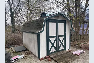 1805 Manchester Road, Akron, OH 44314 - Photo 29