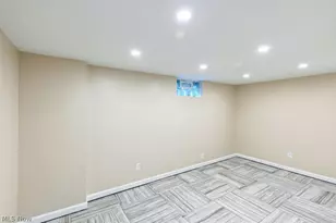 7185 Maple St, Mentor, OH 44060 - Photo 19