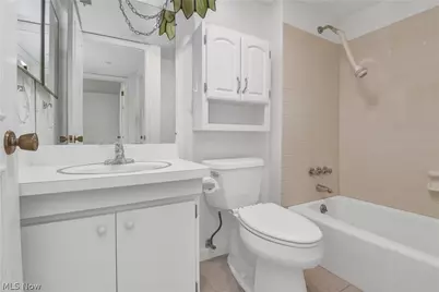 22701 Center Ridge Road #212, Rocky River, OH 44116 - Photo 17