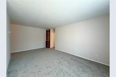 31622 N Marginal Drive #B-105, Willowick, OH 44095 - Photo 9