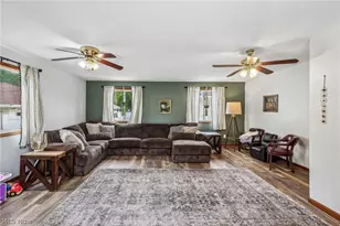 6293 Brookmere Dr, Parma Heights, OH 44130 - Photo 9