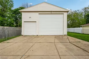 6293 Brookmere Dr, Parma Heights, OH 44130 - Photo 35
