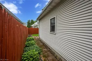 2839 Elmwood St, Cuyahoga Falls, OH 44221 - Photo 13