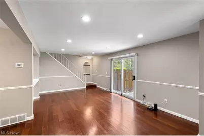 10297 Independence Drive, North Royalton, OH 44133 - Photo 5