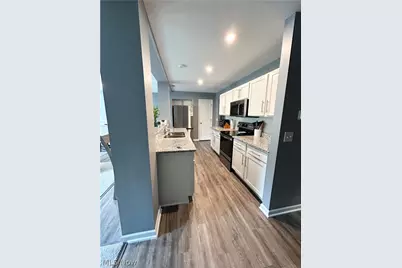 756 Hazelwood Drive, Vermilion, OH 44089 - Photo 11
