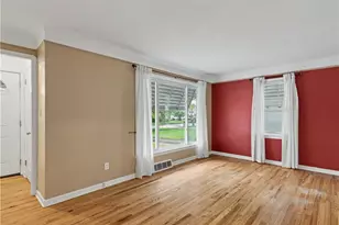 6932 Greenleaf Ave, Parma Heights, OH 44130 - Photo 5