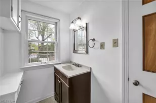 91 E 212th St, Euclid, OH 44123 - Photo 29