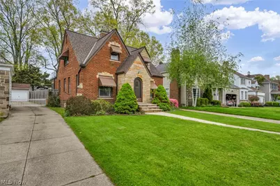 91 E 212th Street, Euclid, OH 44123 - Photo 3