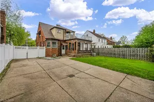 91 E 212th St, Euclid, OH 44123 - Photo 7