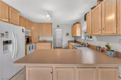 144 Royal Troon Drive SE, Warren, OH 44484 - Photo 11