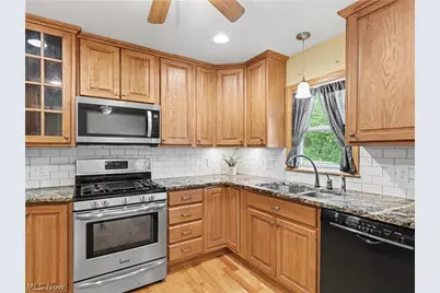 717 Columbia Avenue, Akron, OH 44310 - Photo 9