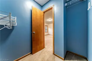 22461 MacBeth Ave, Fairview Park, OH 44126 - Photo 17