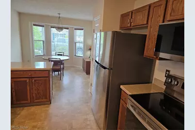 136 Haydens Arbor, Elyria, OH 44035 - Photo 5